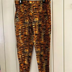Deadly Dames cigarette pants XL
